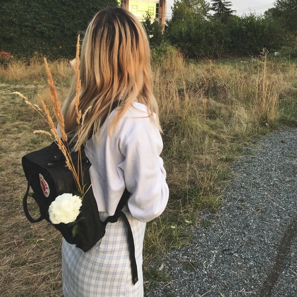 Meet your Posher, Augusta - Picture 1 of 3